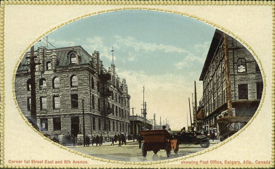 Postcard of 1st Street East at 8th Avenue, Calgary, 1915